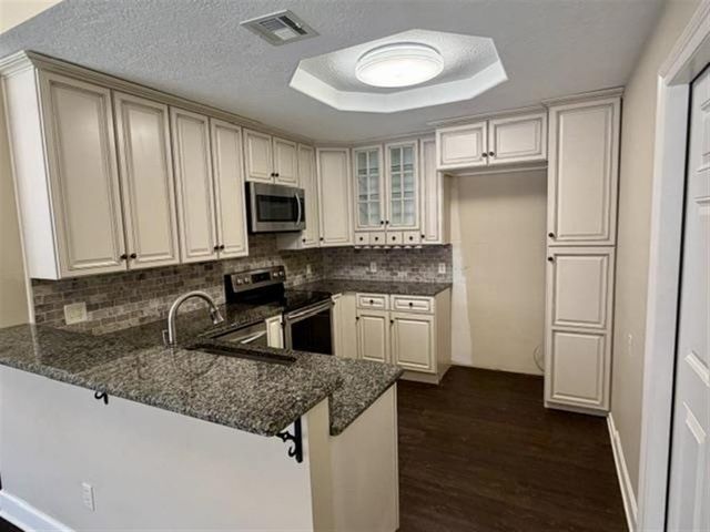 4551 Summerdale Street, Lake Charles, LA 70605