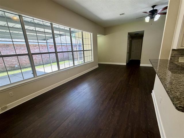 4551 Summerdale Street, Lake Charles, LA 70605