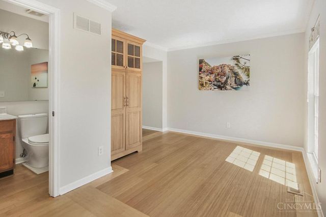 2560 Coveyrun Court, Cincinnati, OH 45230