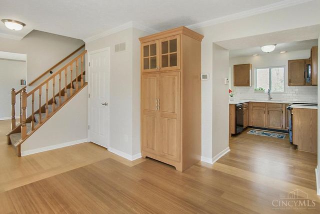 2560 Coveyrun Court, Cincinnati, OH 45230