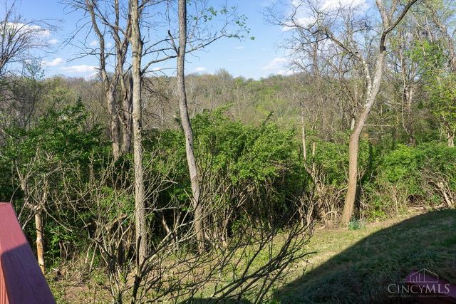 2560 Coveyrun Court, Cincinnati, OH 45230