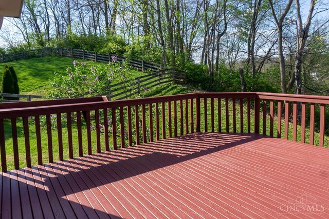 2560 Coveyrun Court, Cincinnati, OH 45230