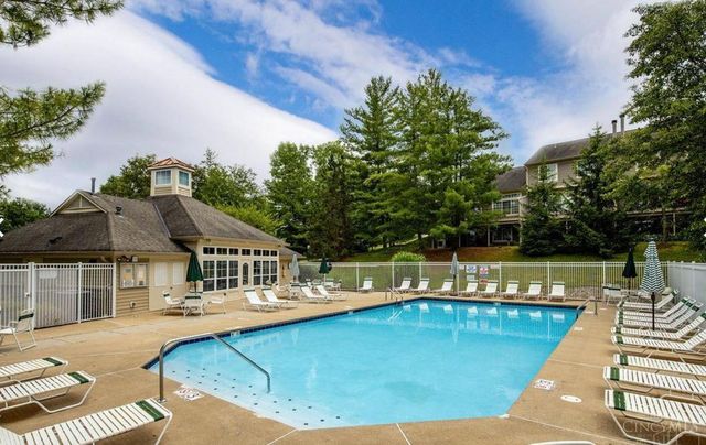 2560 Coveyrun Court, Cincinnati, OH 45230