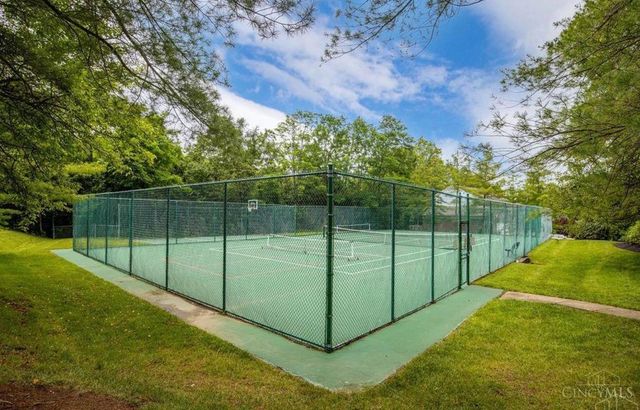 2560 Coveyrun Court, Cincinnati, OH 45230