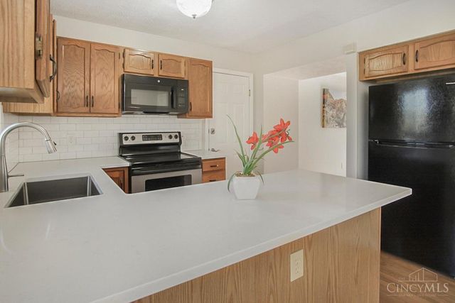 2560 Coveyrun Court, Cincinnati, OH 45230