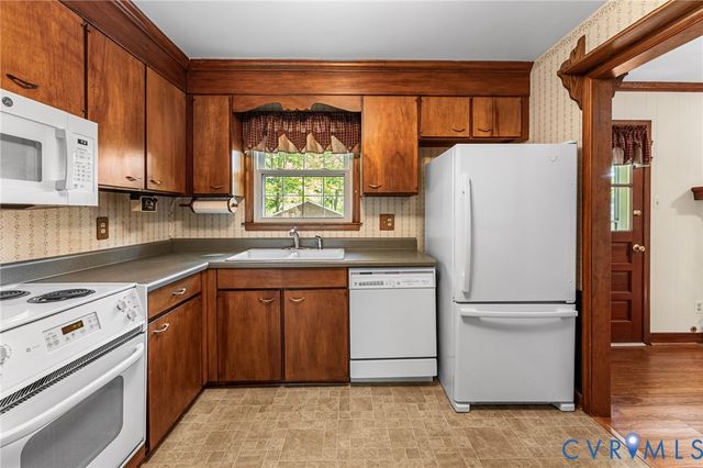 14251 Beach Rd, Chesterfield, VA 23838