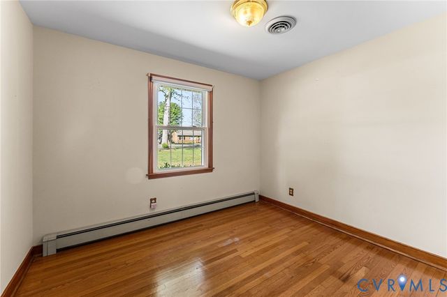 14251 Beach Rd, Chesterfield, VA 23838
