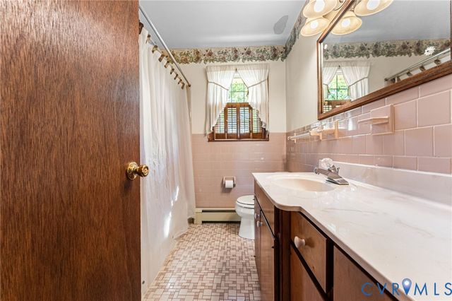 14251 Beach Rd, Chesterfield, VA 23838