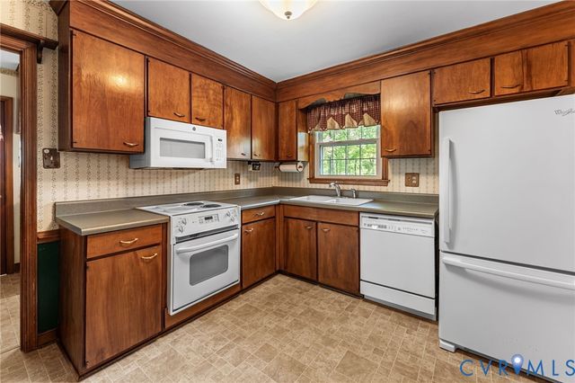 14251 Beach Rd, Chesterfield, VA 23838