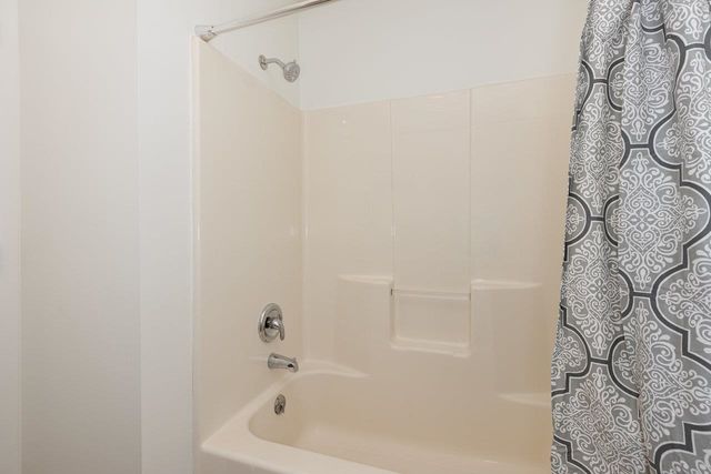 104 RIVER RUN CIR, Waynesboro, VA 22980