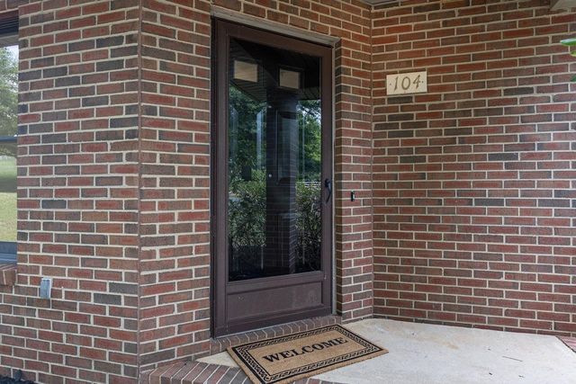 104 RIVER RUN CIR, Waynesboro, VA 22980