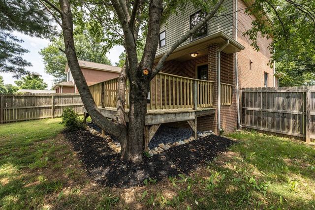 104 RIVER RUN CIR, Waynesboro, VA 22980