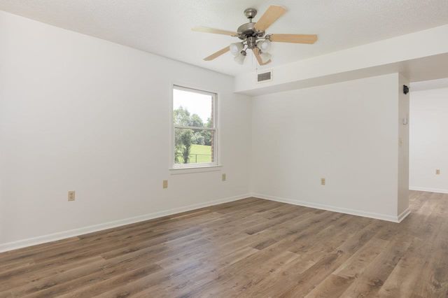 104 RIVER RUN CIR, Waynesboro, VA 22980