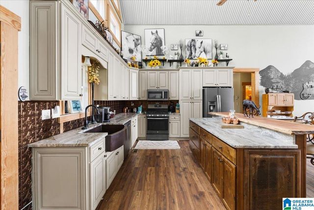 1190 SKYWAY DRIVE, Lineville, AL 36266