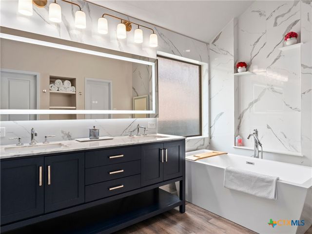 1186 Yaupon Loop, New Braunfels, TX 78132