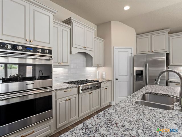 1186 Yaupon Loop, New Braunfels, TX 78132