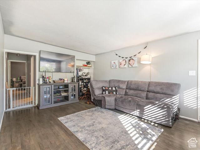 1443 N 200 W, Sunset, UT 84015