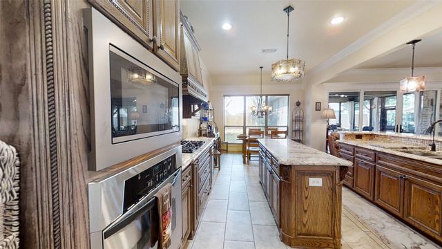 3722 Cove Timber Avenue, Granbury, TX 76049