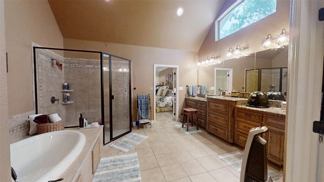 3722 Cove Timber Avenue, Granbury, TX 76049