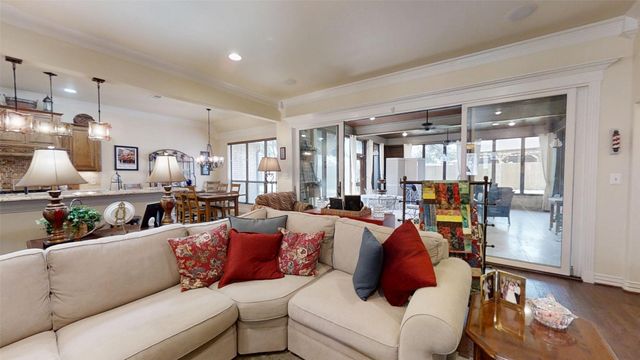 3722 Cove Timber Avenue, Granbury, TX 76049