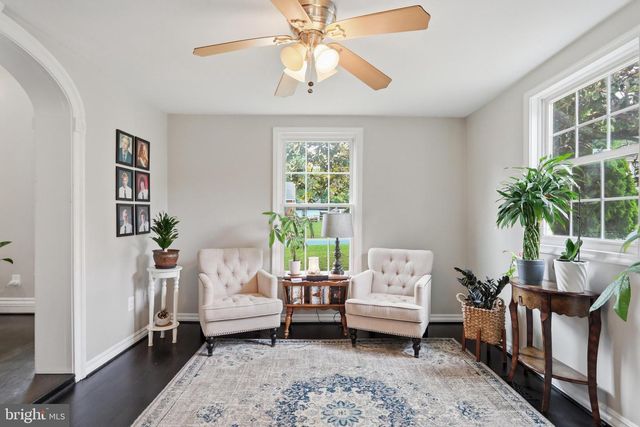 232 MARYLAND AVE, Hamilton, VA 20158