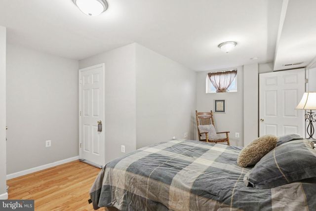 232 MARYLAND AVE, Hamilton, VA 20158