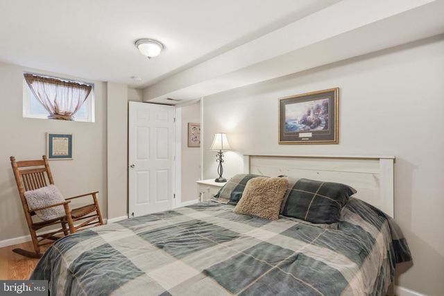 232 MARYLAND AVE, Hamilton, VA 20158