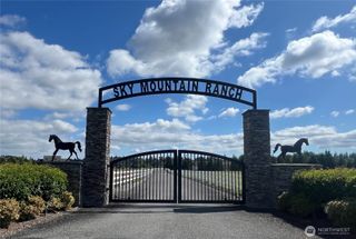 20102 33rd Avenue NE, Arlington, WA 98223