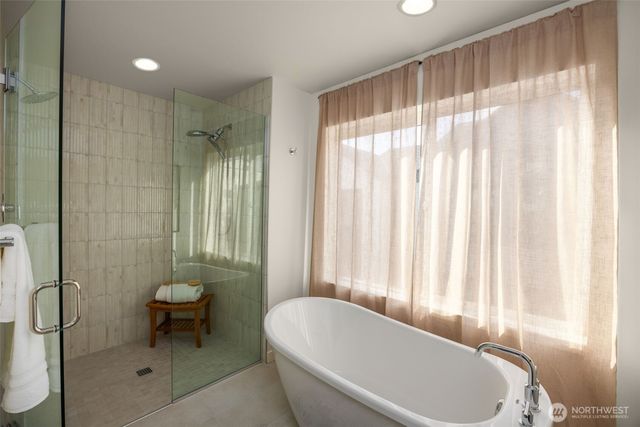 8313 C 12th Avenue NW, Seattle, WA 98117