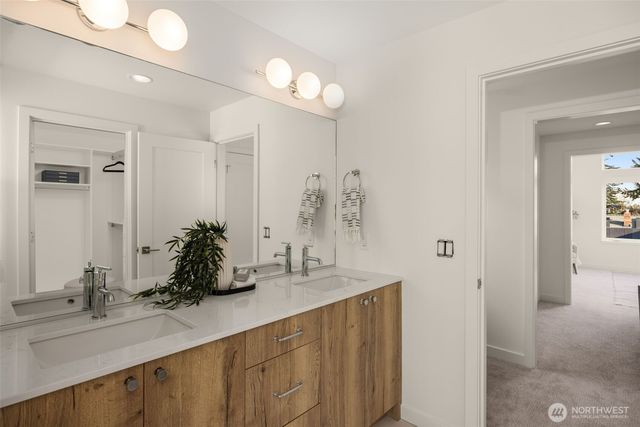 8313 C 12th Avenue NW, Seattle, WA 98117