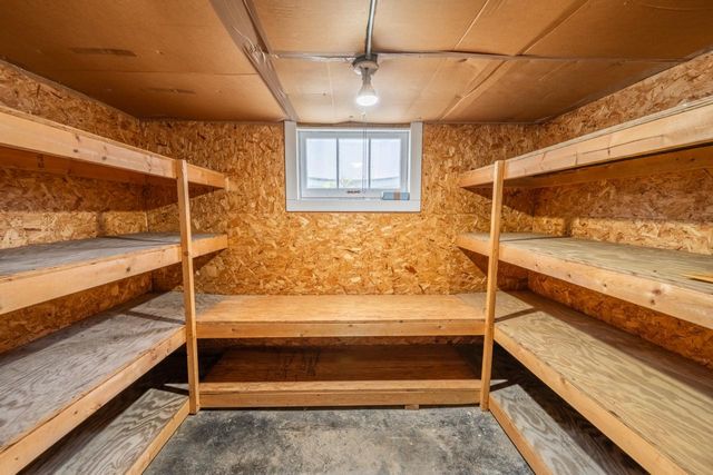 809 Richards AVENUE, Watertown, WI 53094