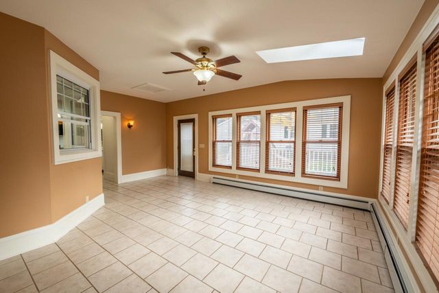 809 Richards AVENUE, Watertown, WI 53094