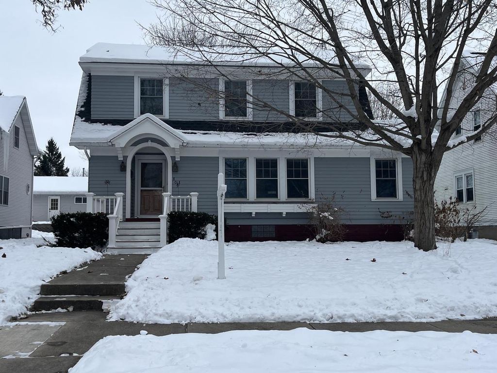 809 Richards AVENUE, Watertown, WI 53094