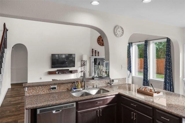 12608 Floral Park Lane, Pearland, TX 77584