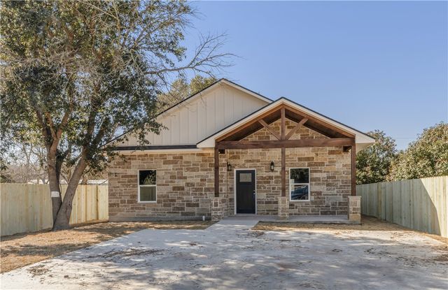 1811 Palasota Drive, Bryan, TX 77803