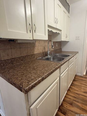 126 WAYFARER PL, San Antonio, TX 78242