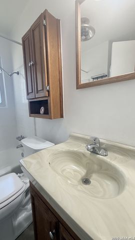 126 WAYFARER PL, San Antonio, TX 78242
