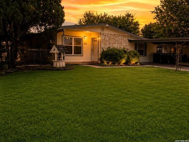 126 WAYFARER PL, San Antonio, TX 78242