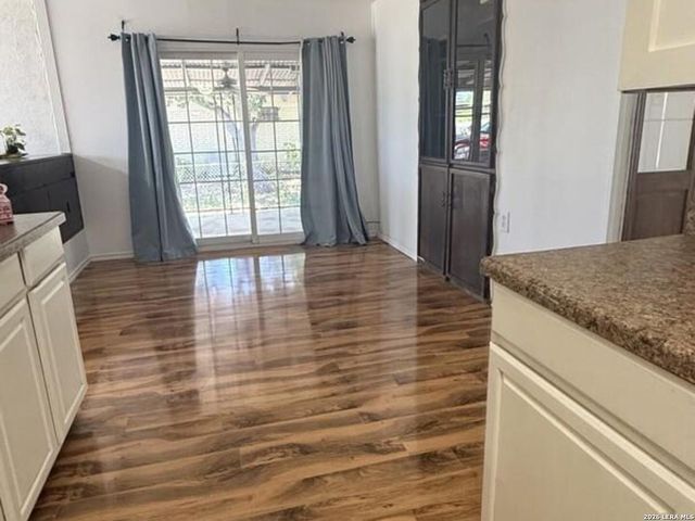 126 WAYFARER PL, San Antonio, TX 78242