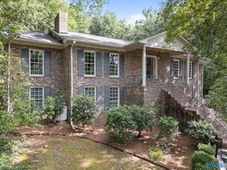 1800 Mountainbrook Drive SE, Huntsville, AL 35801