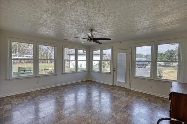 10 Wolfskin Road, Arnoldsville, GA 30619