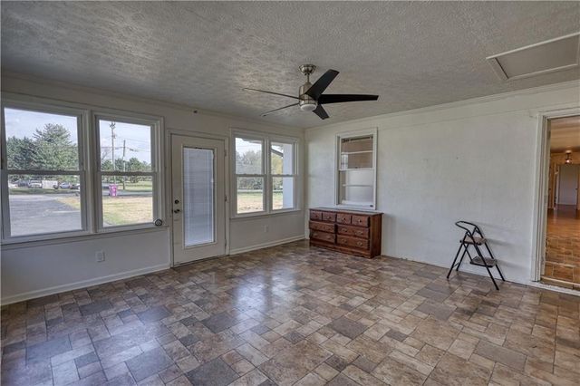 10 Wolfskin Road, Arnoldsville, GA 30619
