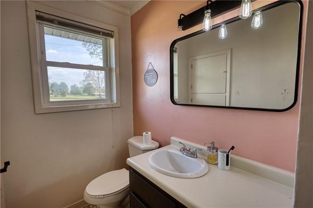 10 Wolfskin Road, Arnoldsville, GA 30619