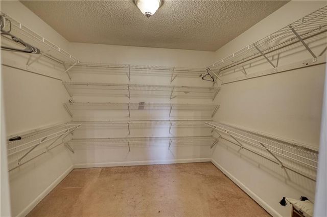10 Wolfskin Road, Arnoldsville, GA 30619
