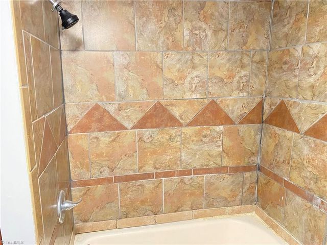 607 Forbes Street, Eden, NC 27288
