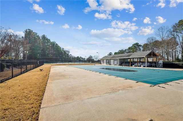 392 Clarion Road, Lawrenceville, GA 30043