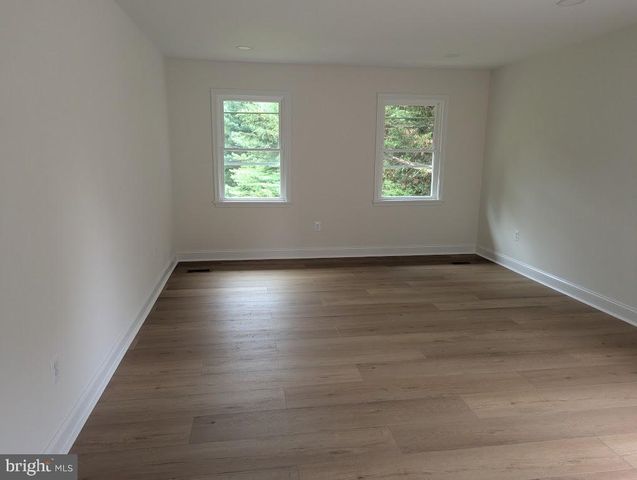 14004 MANOR RD, Phoenix, MD 21131