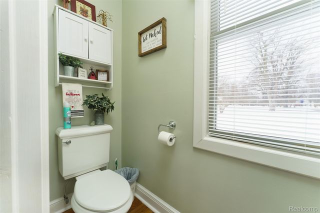 919 E Michigan Avenue, Grass Lake Village, MI 49240