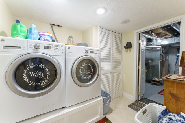 919 E Michigan Avenue, Grass Lake Village, MI 49240