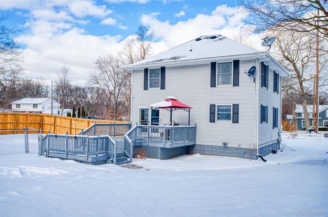 919 E Michigan Avenue, Grass Lake Village, MI 49240